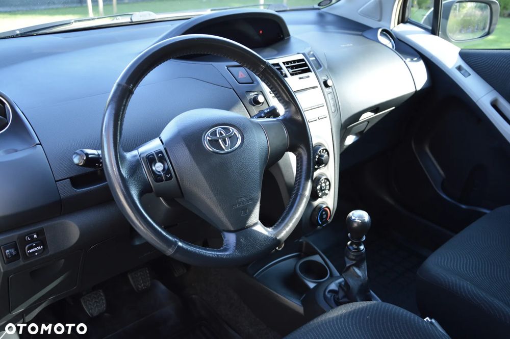 Toyota Yaris 1.33 Active - 10
