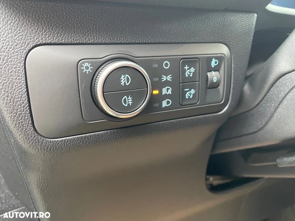 Ford Kuga 1.5 EcoBoost A8 FWD Titanium - 9