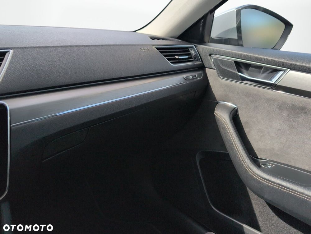 Skoda Superb 2.0 TDI SCR 4x4 Scout DSG - 39