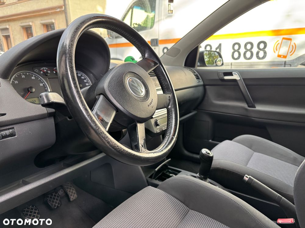 Volkswagen Polo - 12