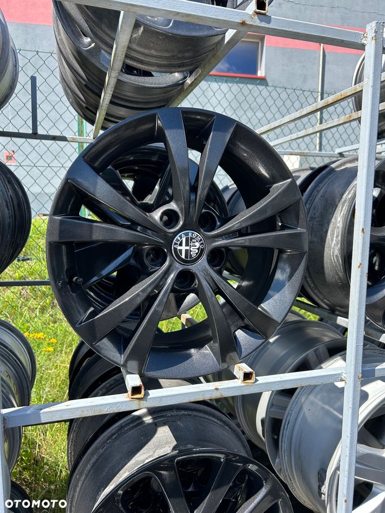 Alufelgi Alfa Romeo Giulietta 16 cali 5x110 czarne - 1