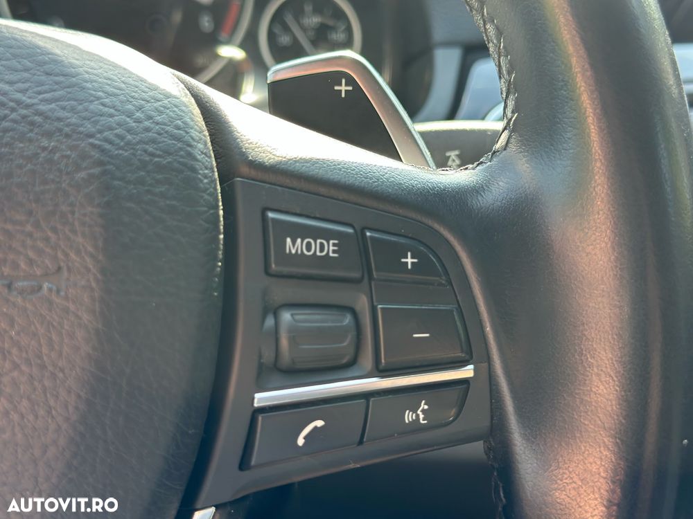 BMW Seria 5 525d xDrive AT - 22