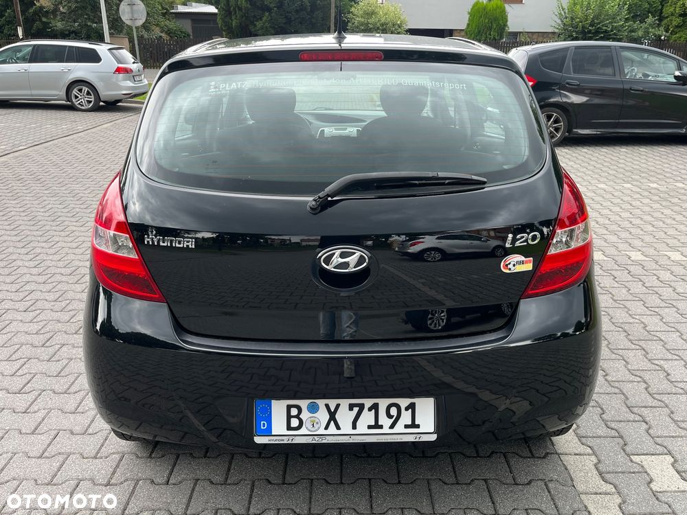 Hyundai i20 1.2 FIFA WM Edition - 14