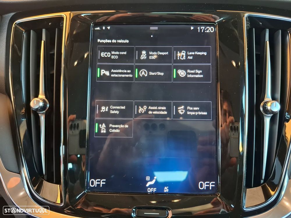 Volvo V60 2.0 D3 Momentum - 32