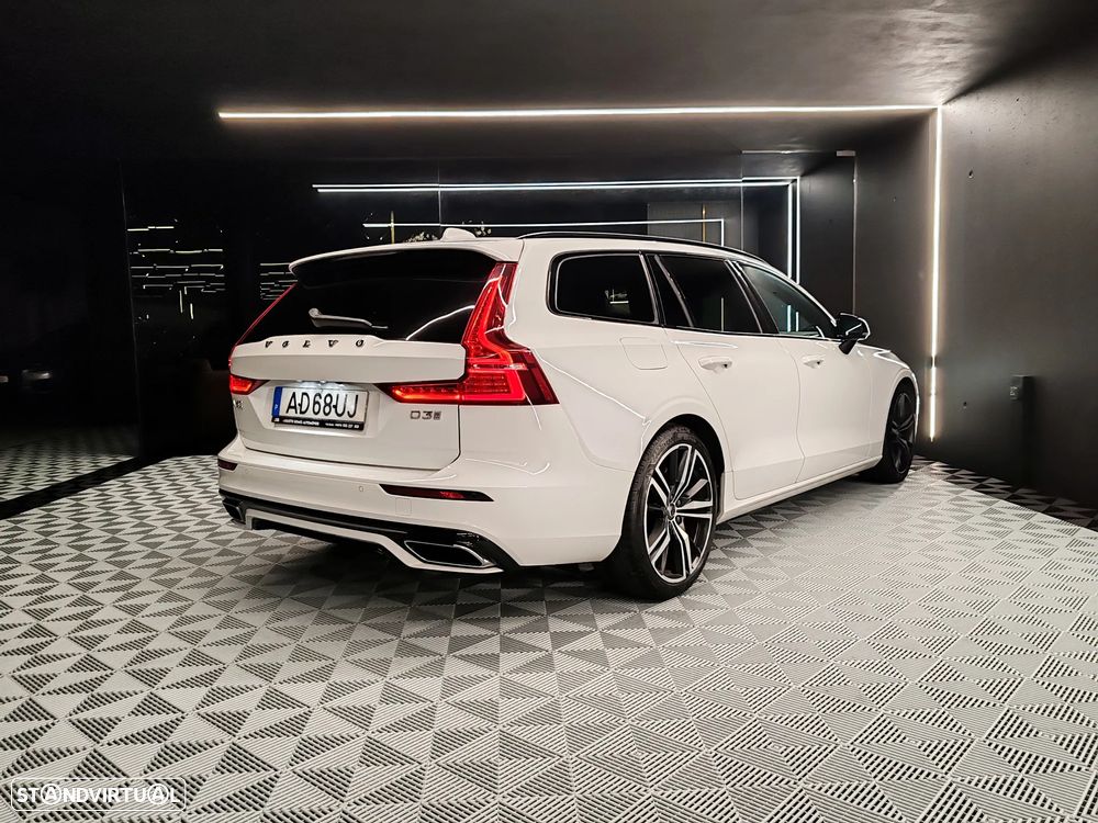 Volvo V60 2.0 D3 R-Design Geartronic - 3
