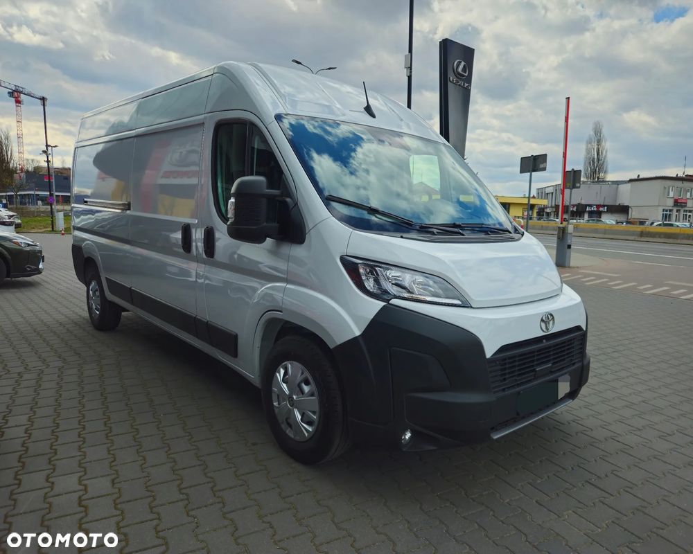 Toyota Proace MAX - 1