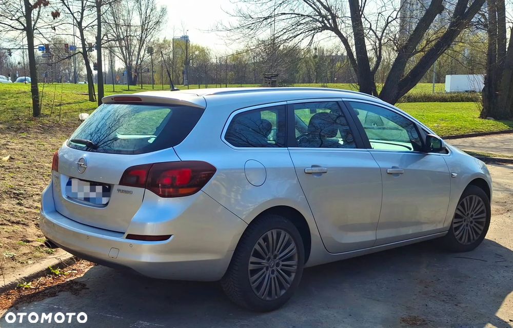 Opel Astra 1.4 T Cosmo - 6