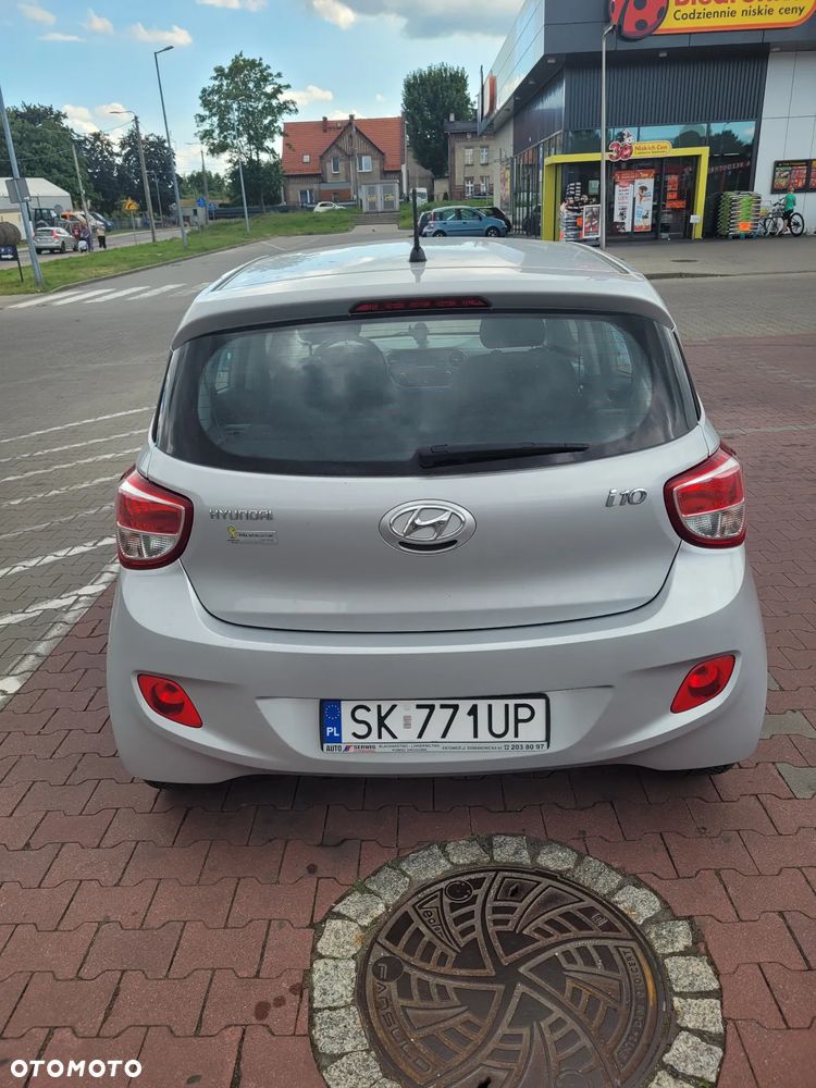 Hyundai i10 1.0 Fifa World Cup Edition - 4