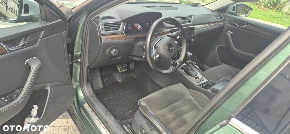 Skoda Superb 2.0 TDI SCR 4x4 Scout DSG - 7