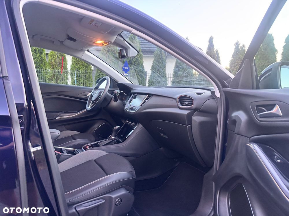 Opel Grandland X - 16