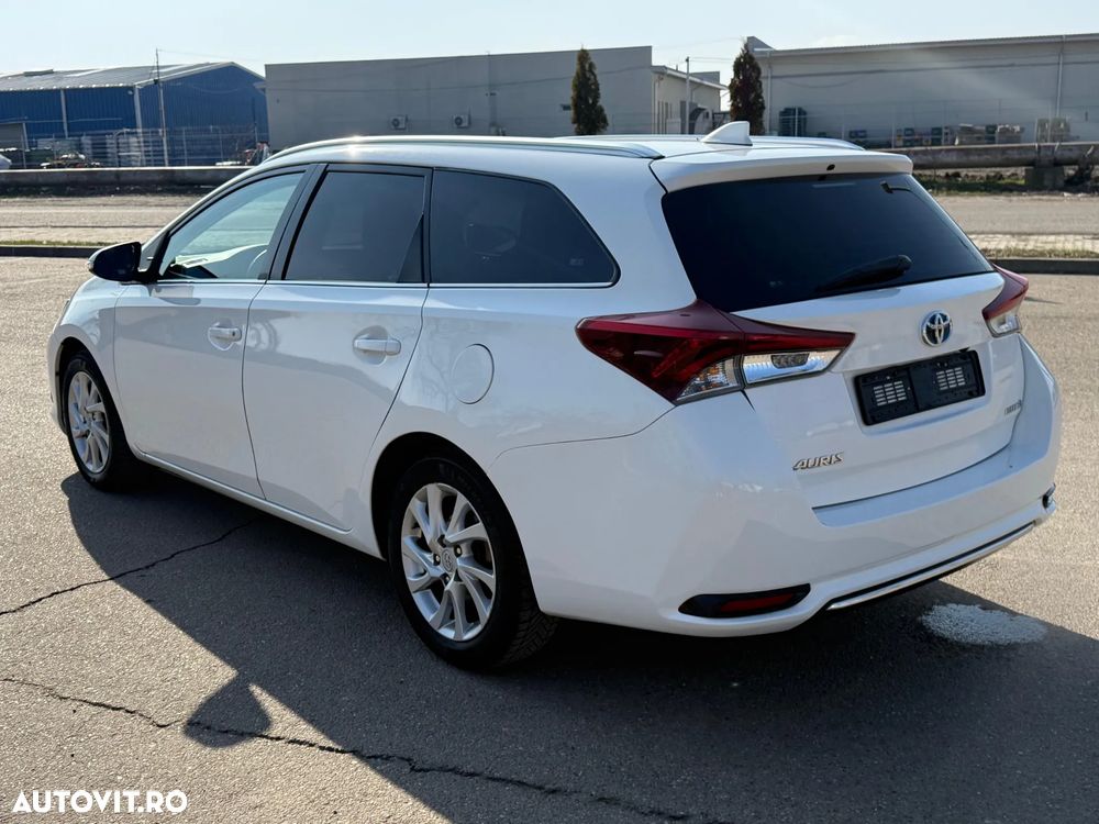 Toyota Auris 1.8 VVT-i Automatik Comfort - 2