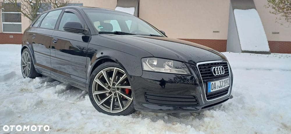 Audi A3 Sportback 2.0 TDI DPF Attraction - 1