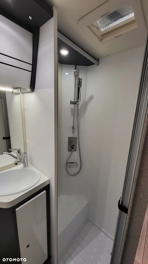 McLOUIS Glamys 322 - 7-osobowy - 15