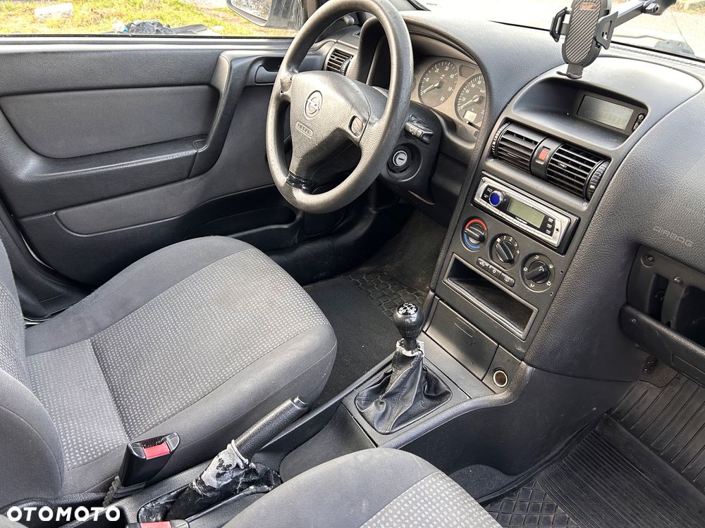 Opel Astra - 10