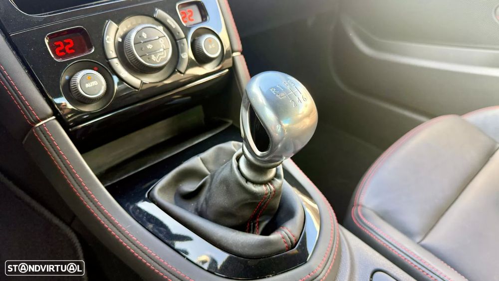 Peugeot RCZ 1.6 200 THP GT-Line - 52