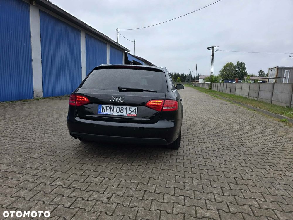 Audi A4 Avant - 4