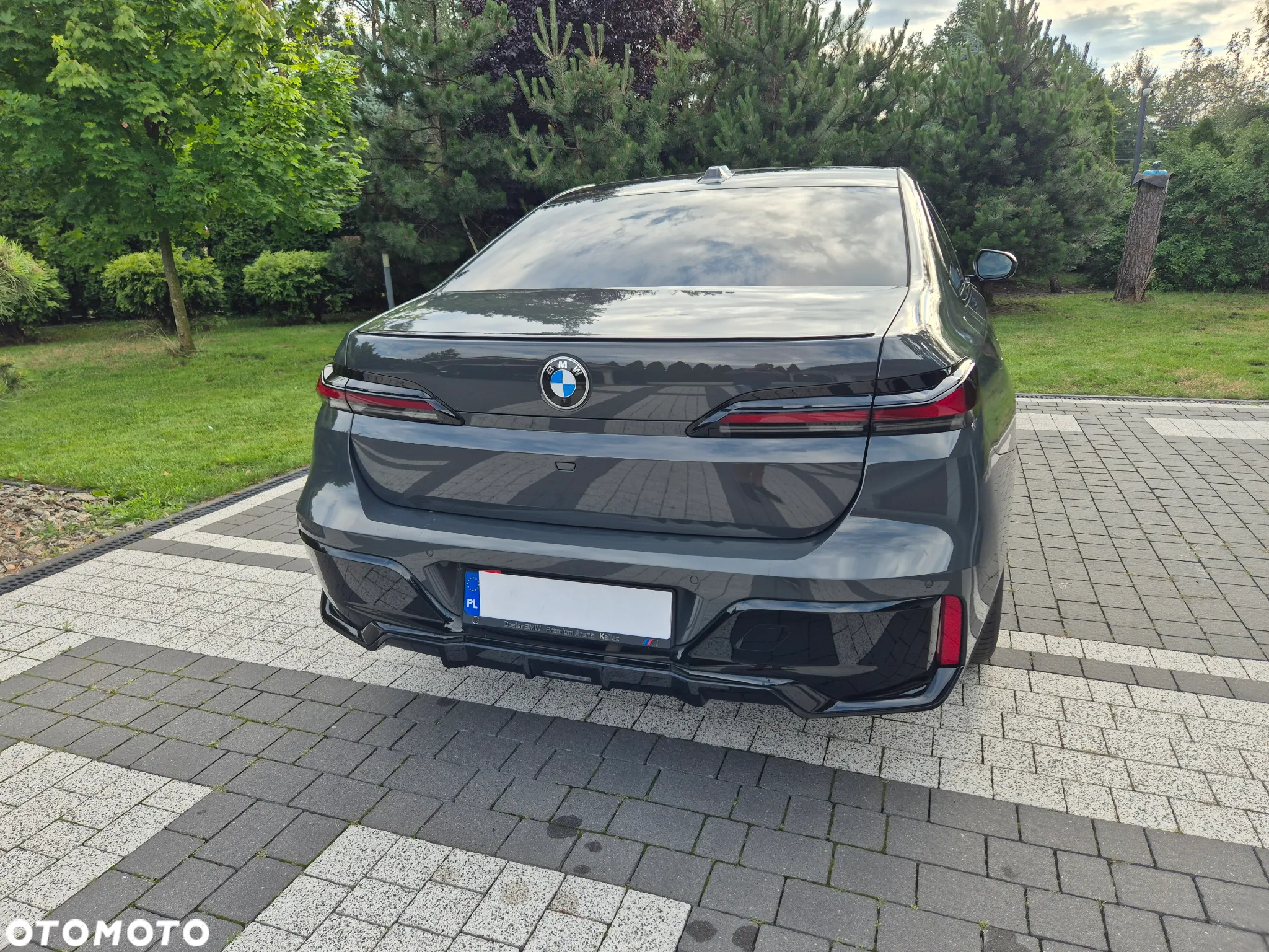 BMW Seria 7 740d xDrive - 14
