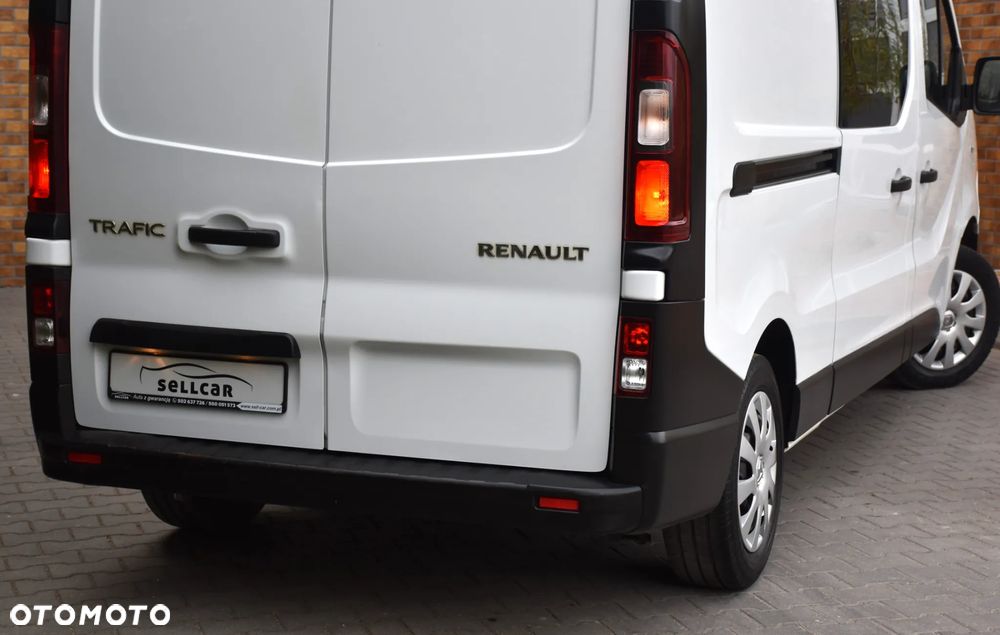 Renault Trafic Long L2H1 - 35