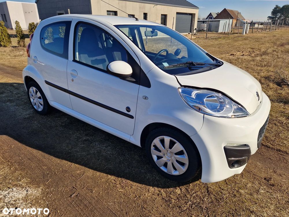 Peugeot 107 1.0 Trendy 2-Tronic - 8