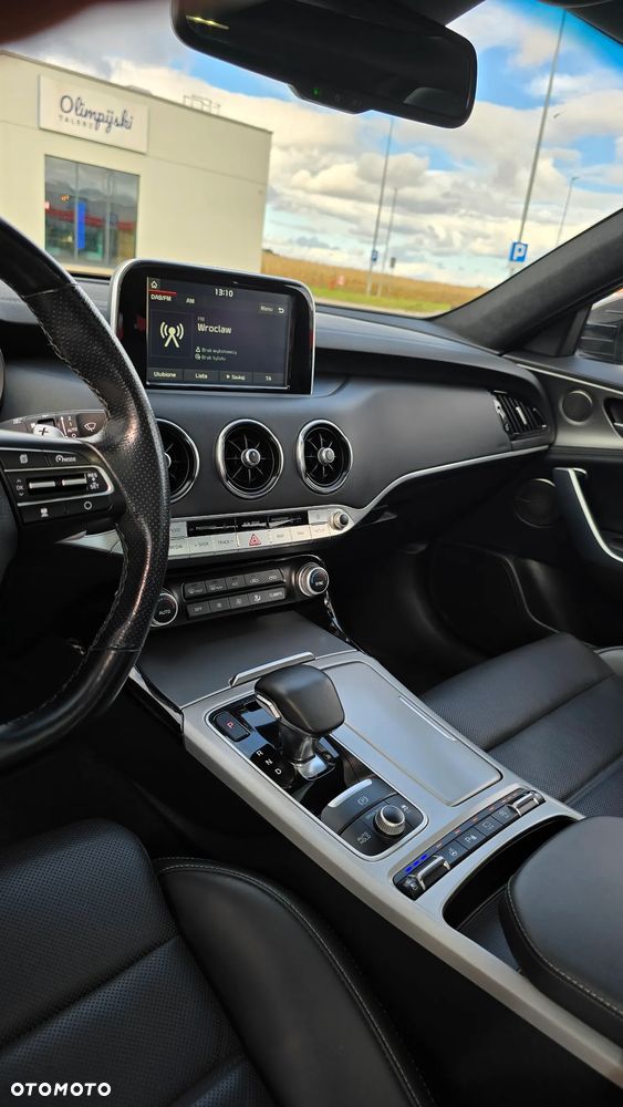Kia Stinger 3.3 T-GDI V6 GT AWD - 11