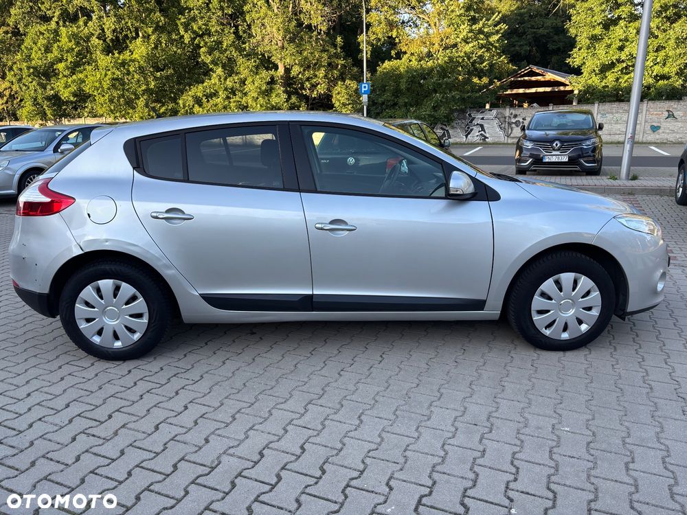 Renault Megane 1.6 16V 100 Authentique - 13