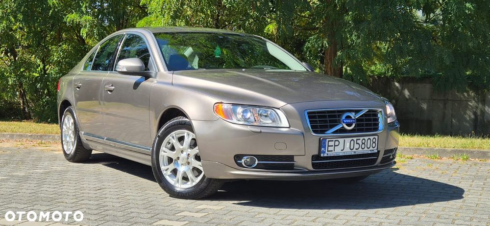 Volvo S80 2.0 Momentum - 1
