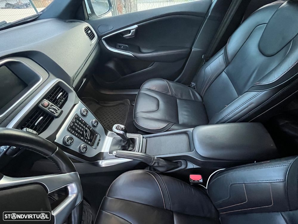 Volvo V40 2.0 D2 VOR - 16