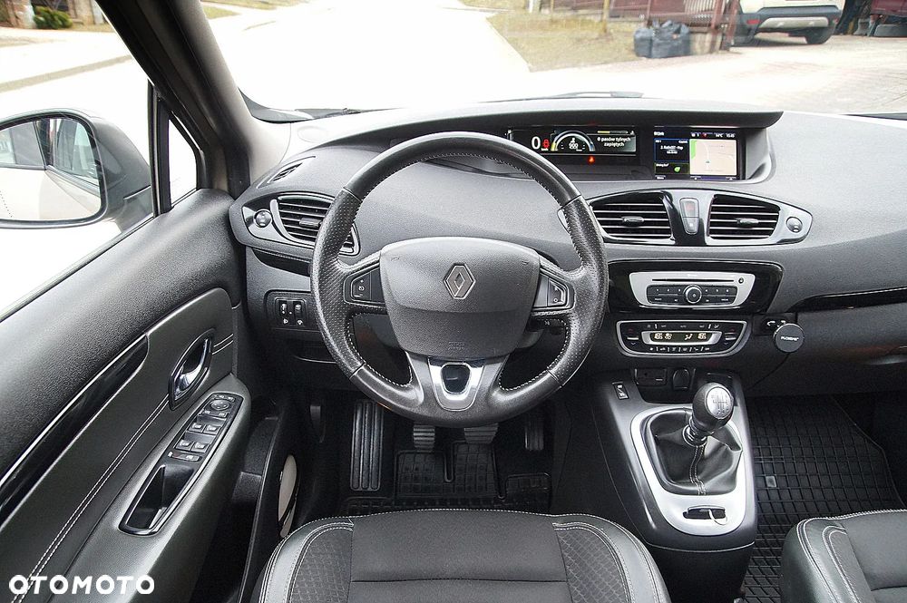 Renault Scenic Energy dCi 130 Euro 6 S&S Bose Edition - 12