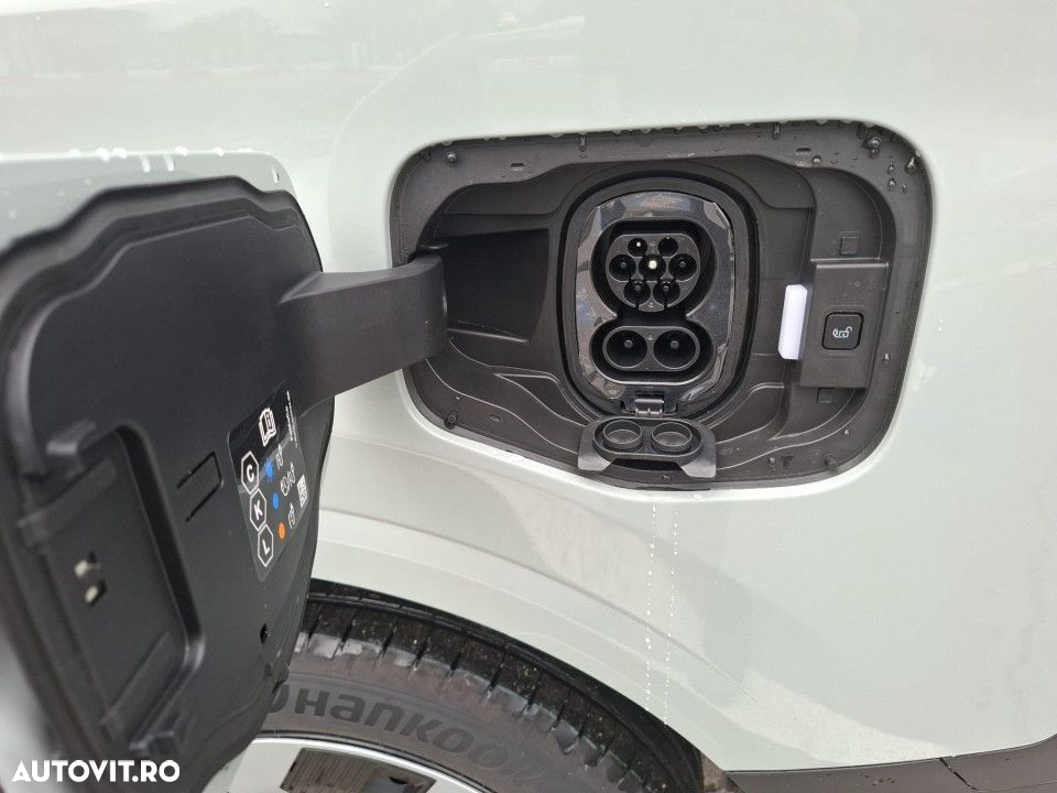 Ford Transit Courier - 10