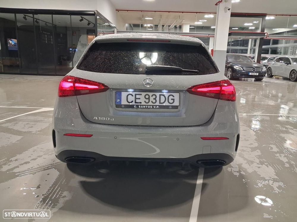 Mercedes-Benz A 180 - 6