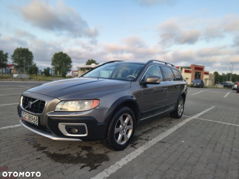 Volvo XC 70 - 1