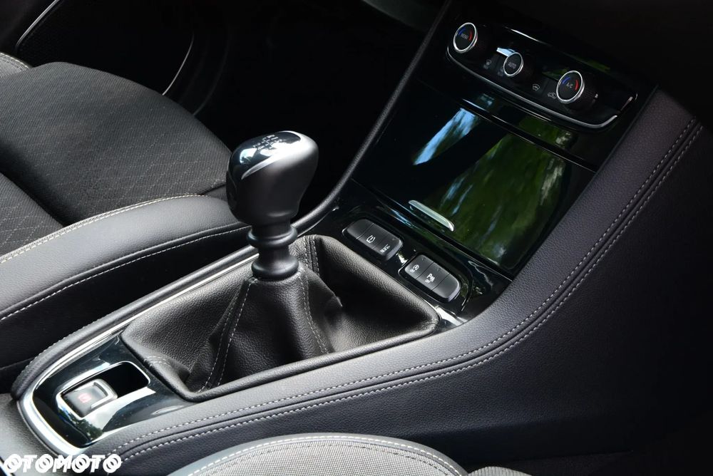 Opel Grandland X 1.2 Start/Stop Business Elegance - 23