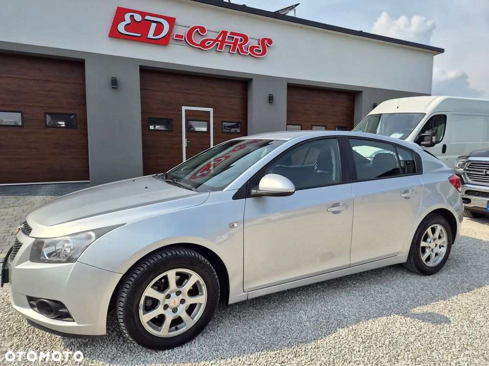 Chevrolet Cruze - 4