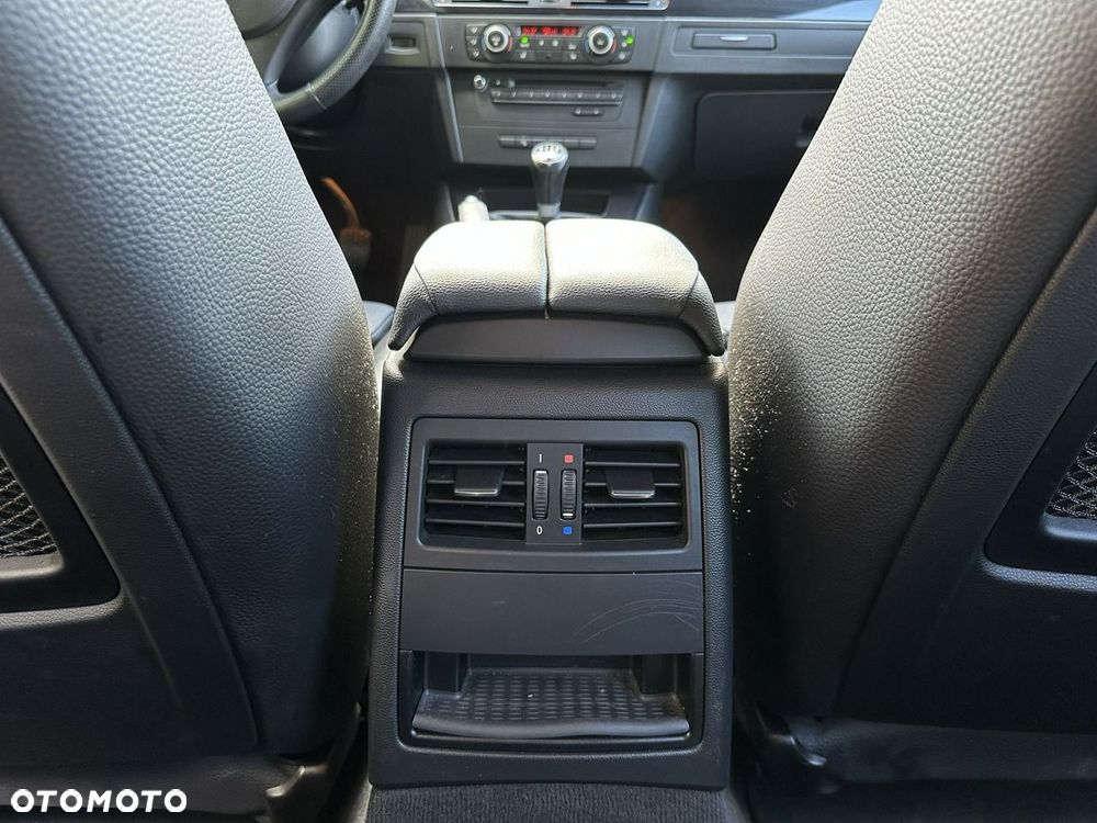 BMW Seria 3 - 38
