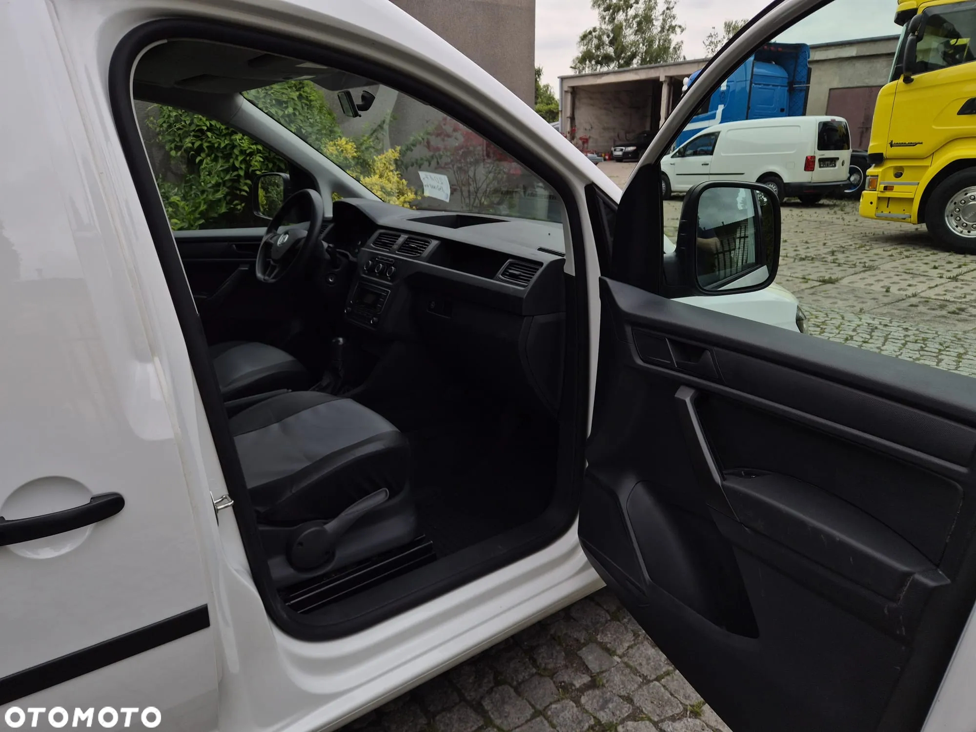 Volkswagen CADDY MAXI - 12