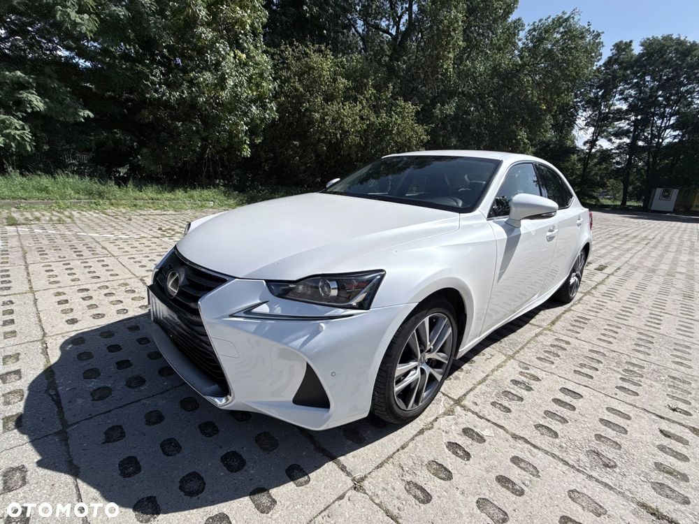 Lexus IS 200t / 300 Elegance - 2