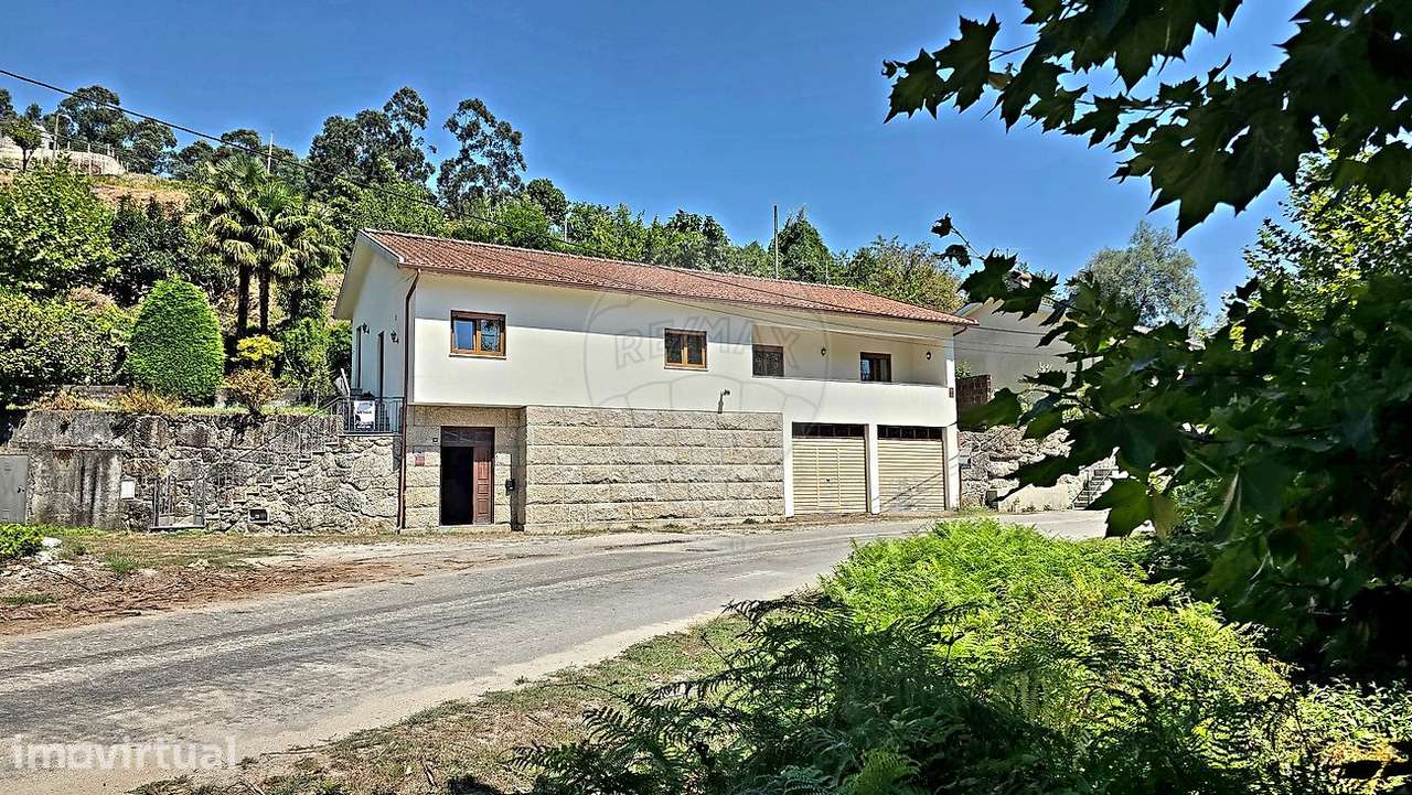 Moradia T4 em Eira Vedra
