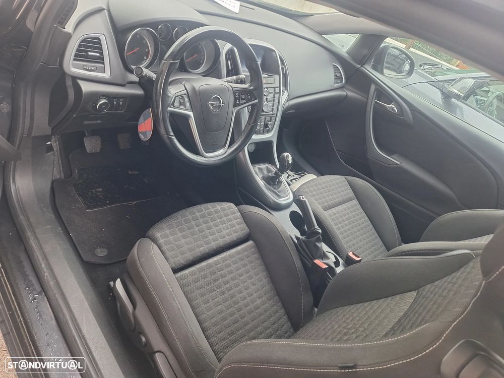Opel Astra GTC 1.6 CDTi S/S J20 - 2