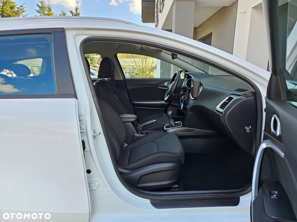 Kia Ceed 1.5 T-GDI S - 12