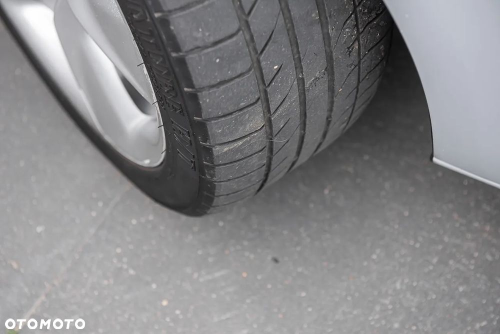 Opel Astra IV GTC 2.0 CDTI Sport S&S - 25