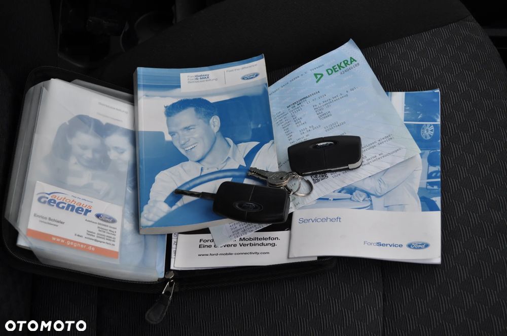 Ford Galaxy 2.0 TDCi Ghia - 40