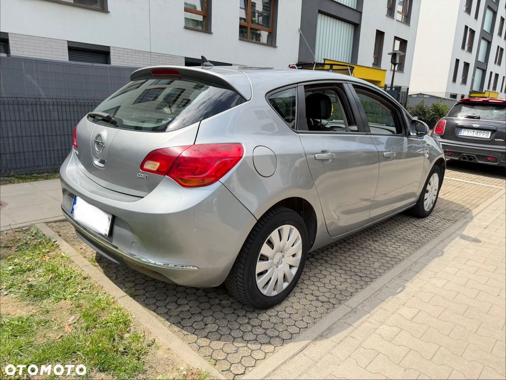 Opel Astra 1.7 CDTI Cosmo - 5