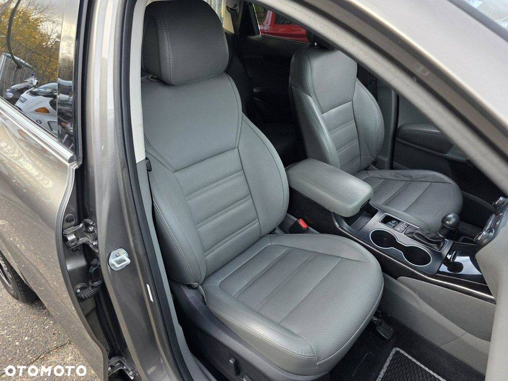 Kia Sorento - 28