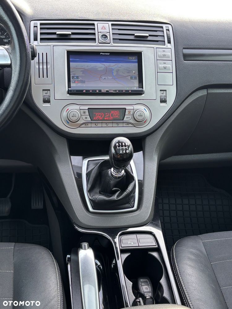 Ford Kuga 2.0 TDCi 4x4 Titanium - 25