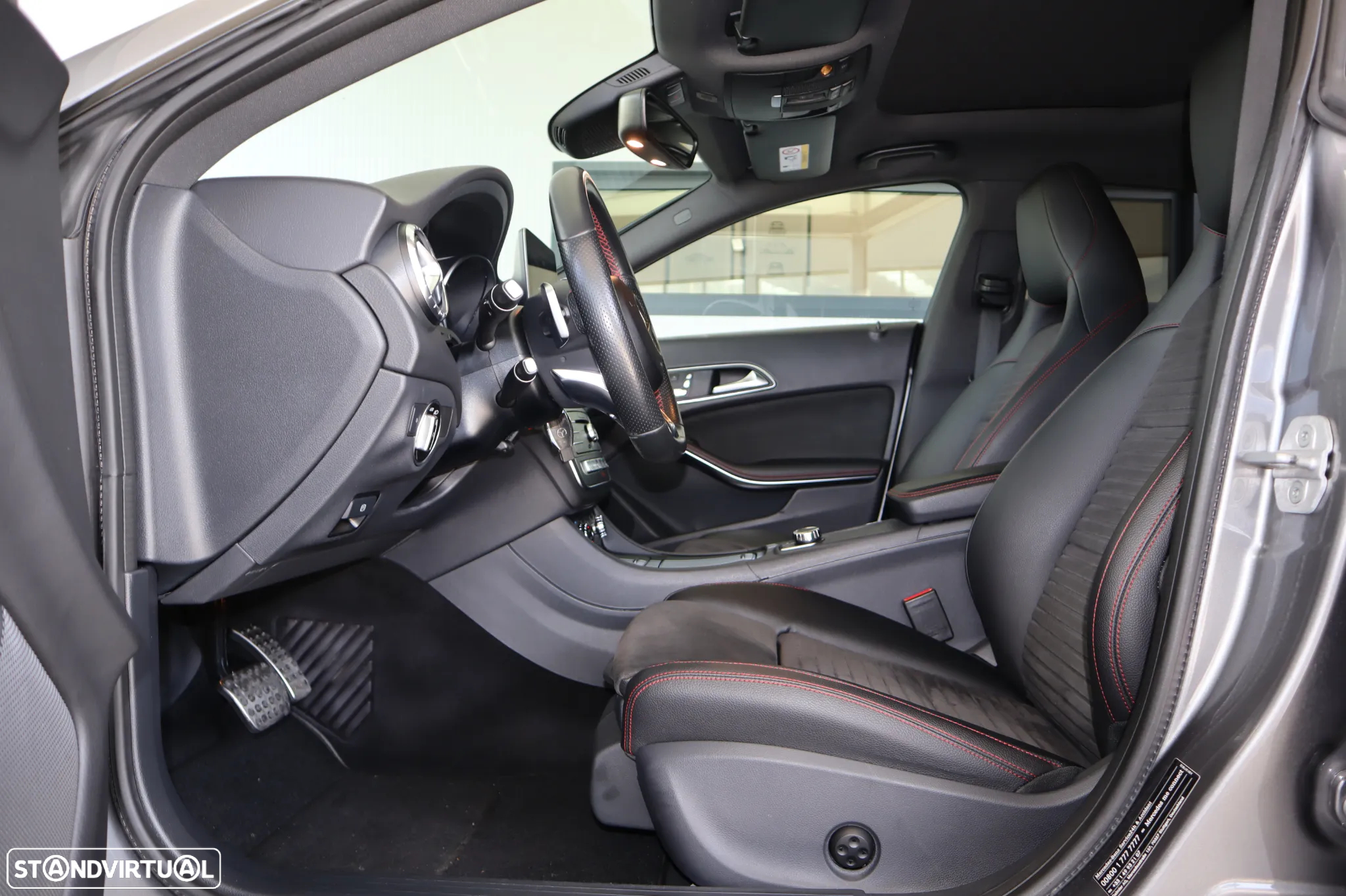 Mercedes-Benz CLA 220 d Shooting Brake AMG Line Aut. - 19