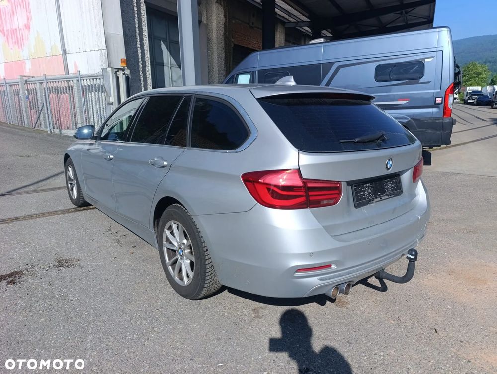 BMW Seria 3 320d Edition Luxury Line Purity - 4