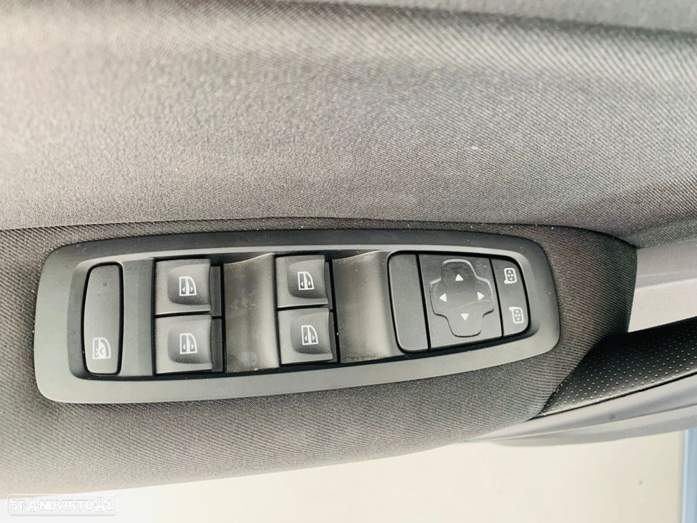 Renault Mégane Sport Tourer 1.5 Blue dCi Techno - 7