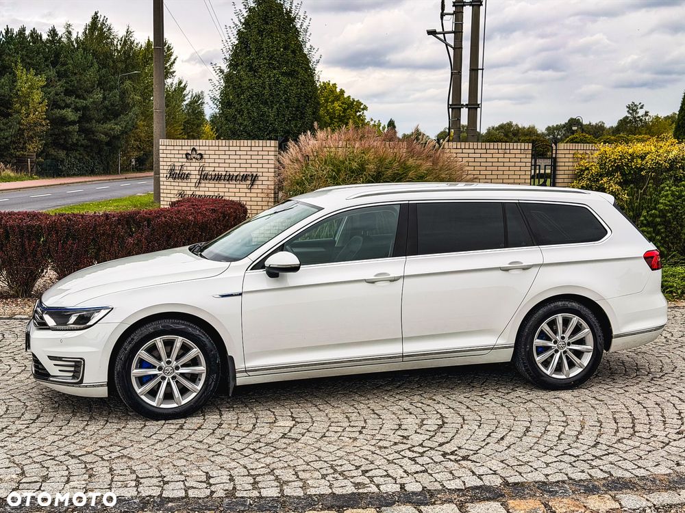 Volkswagen Passat - 21