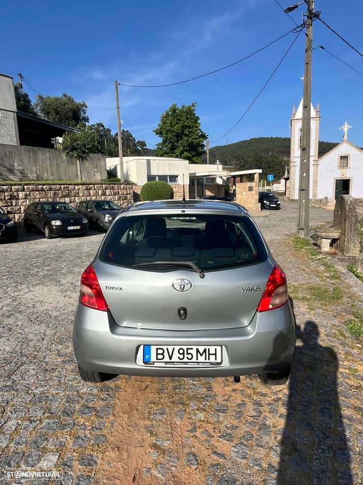 Toyota Yaris 1.0 VVT-i Cool Edition - 6