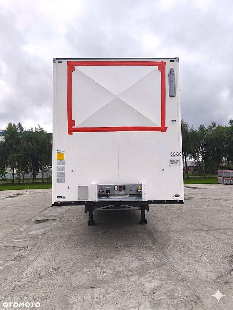 Schmitz Cargobull SKO 24/L - 1